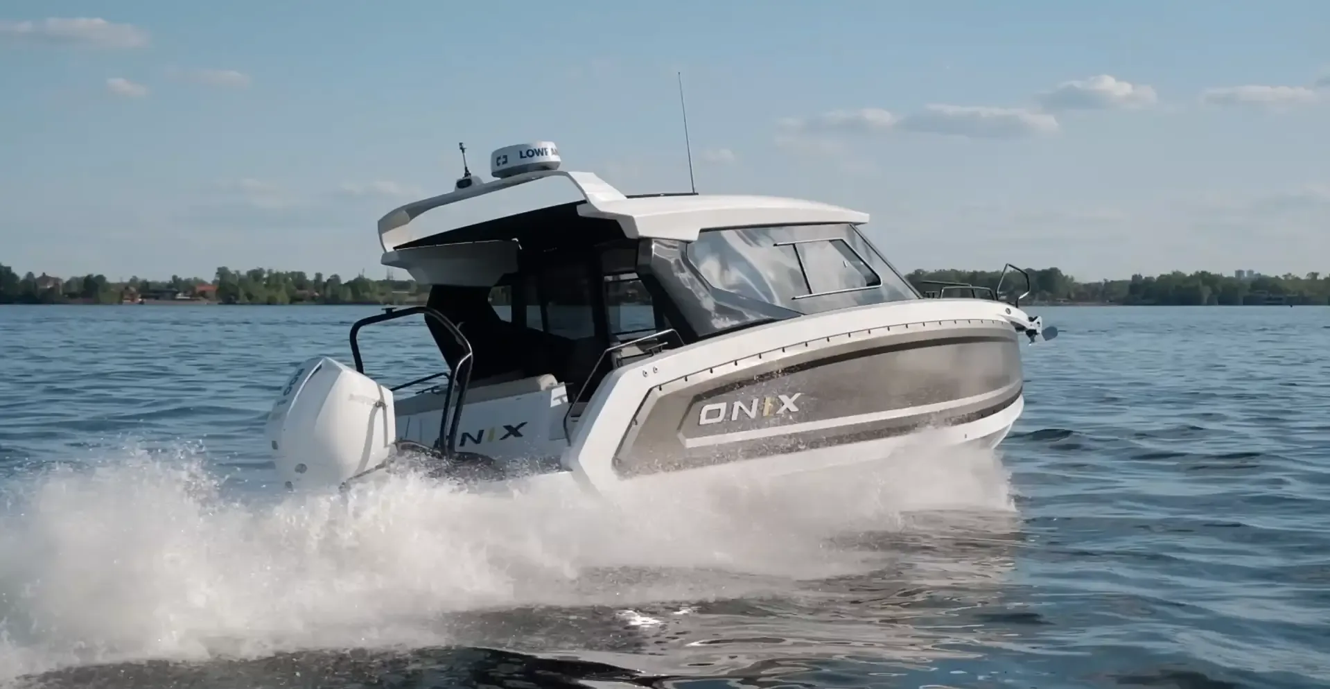ONIX 850 Cross Cabin